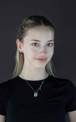 Mila Savoureux